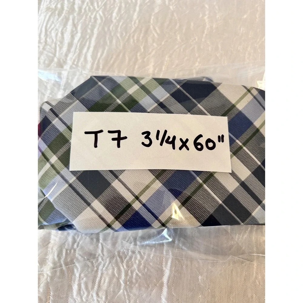 Nautica‎ Mens Blue Green White Plaid 100% Silk Necktie RN 121148